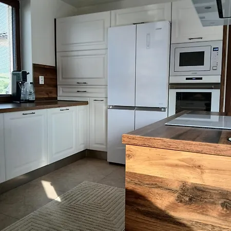 Luxury Gallery Korytarky * Zlatna