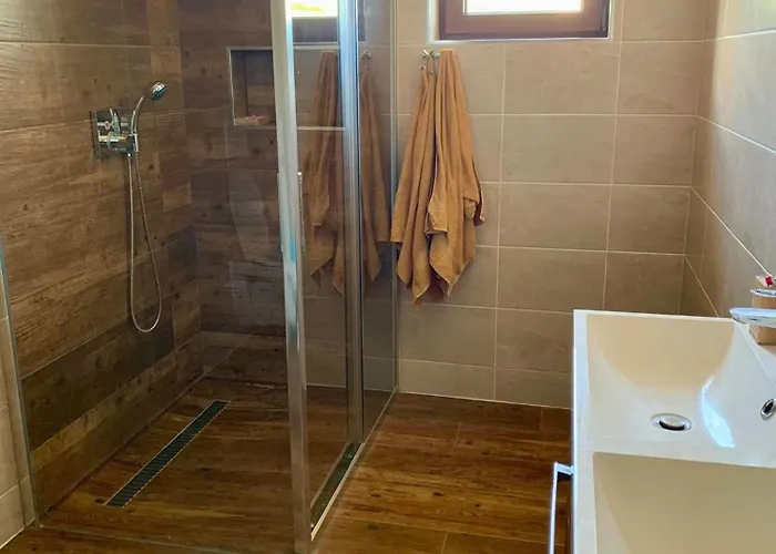 Luxury Gallery Korytarky 別荘 *