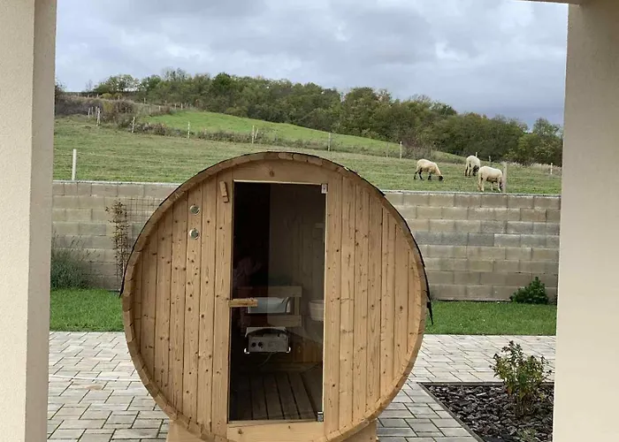 Luxury Gallery Korytarky 別荘 Zlatna